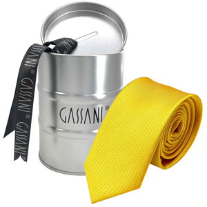 Pánský kravatový pořadač GASSANI 8cm úzký žlutý pruhovaný Uni Rips v dárkové krabičce Plechová krabička